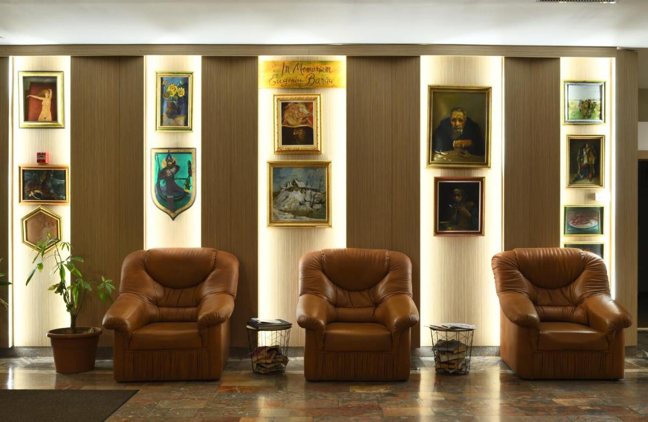 Select Hotel 3*